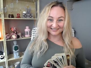 Enter my FREE CHATROOM Shellie