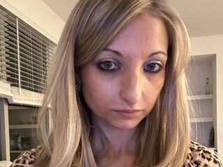 Enter my FREE CHATROOM parispsychic