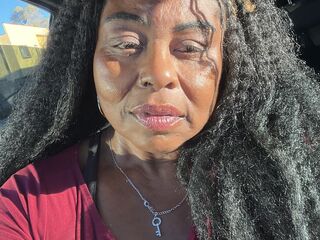 Enter my FREE CHATROOM MamaChero