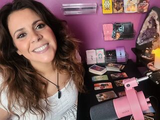 TarotByLaila reading online