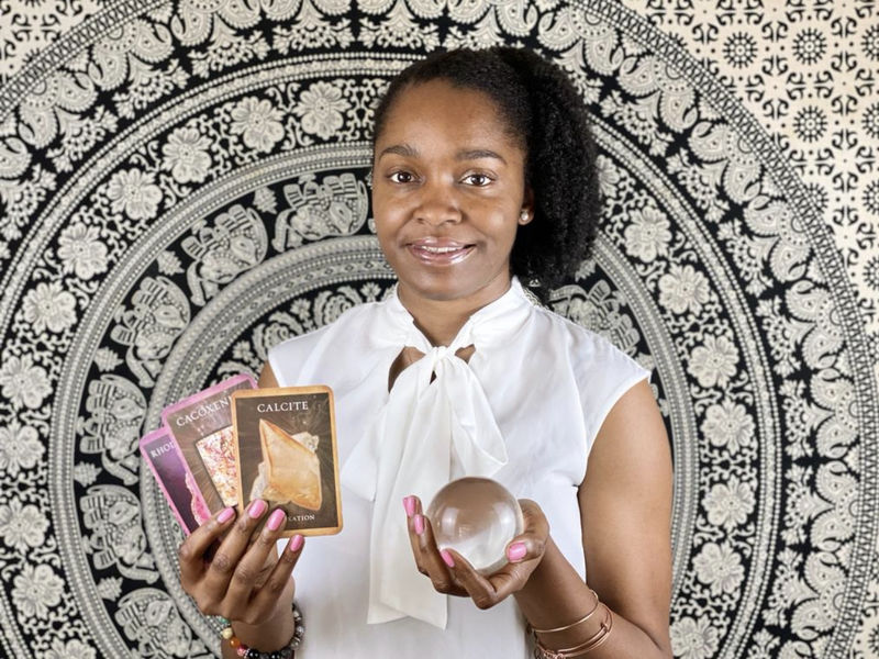 Psychic Vsecretlove