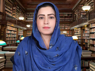 ShumailaExpert reading online